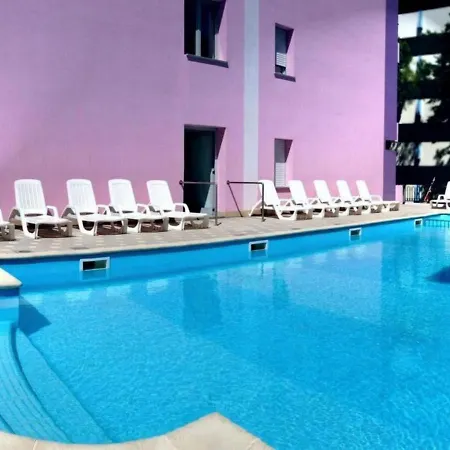 Family-friendly Flat Just 50mt From The